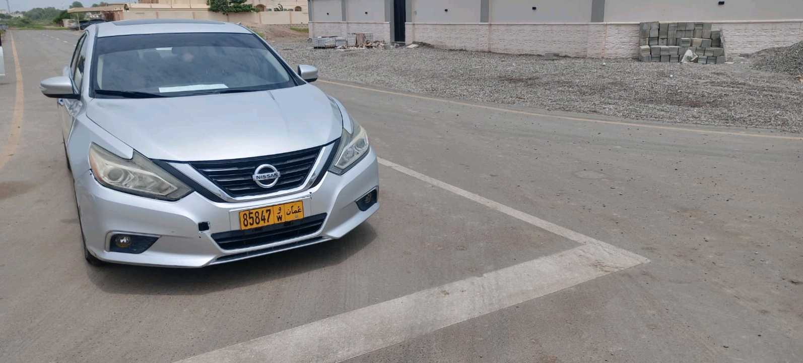 Car Image 2017 NISSAN ALTIMA SV