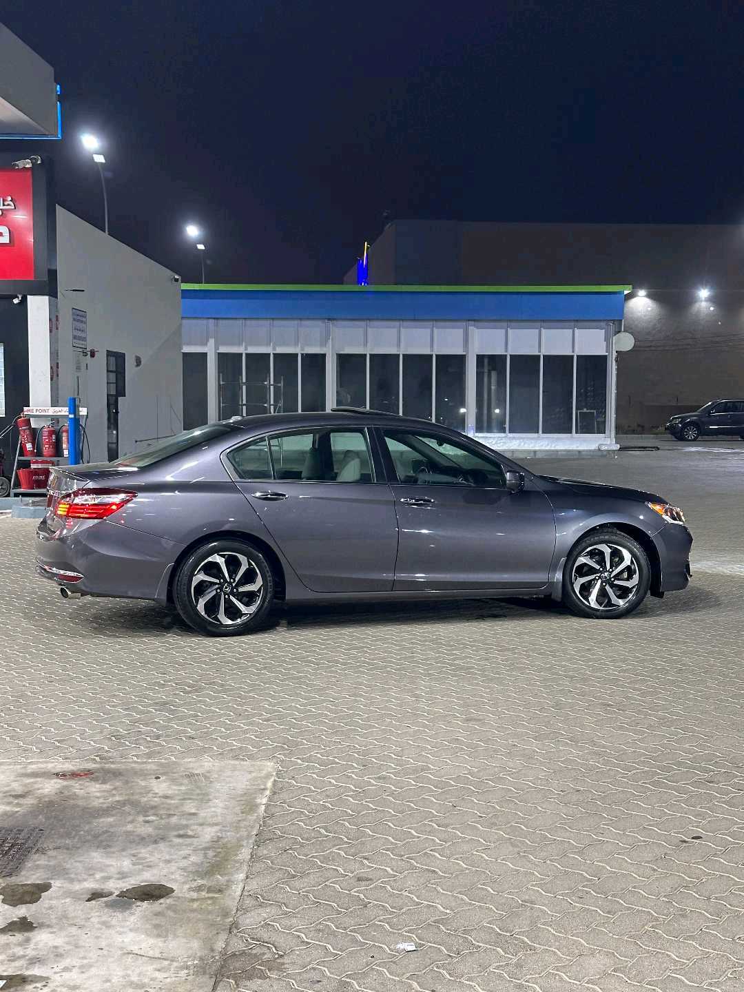 Car Image 2017 HONDA ACCORD EXL