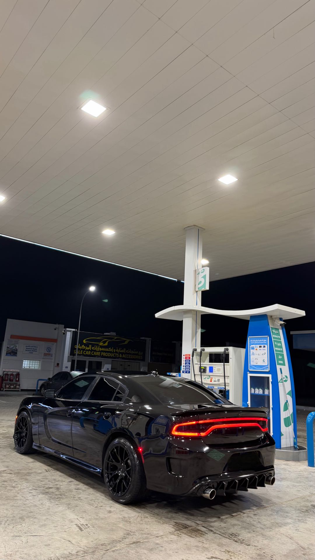 Car Image 2018 DODGE CHARGER SXT
