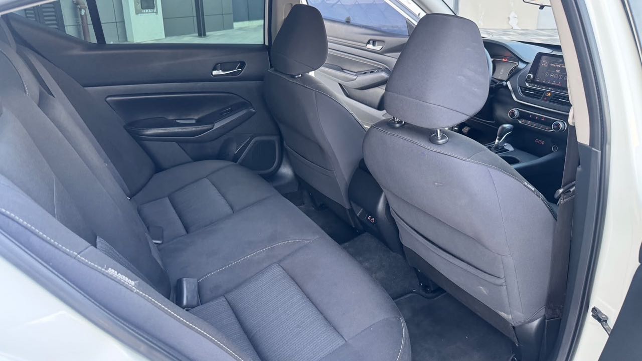 Car Image 2019 NISSAN ALTIMA S