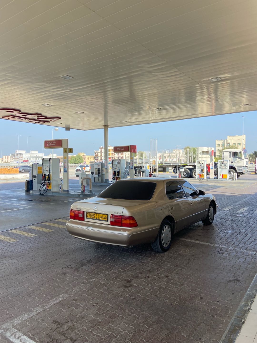 Car Image 1997 LEXUS LS 400