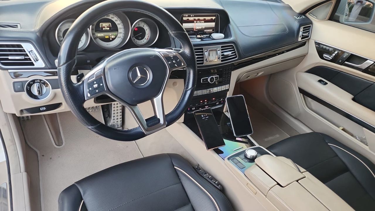 Car Image 2014 MERCEDES E Class 400