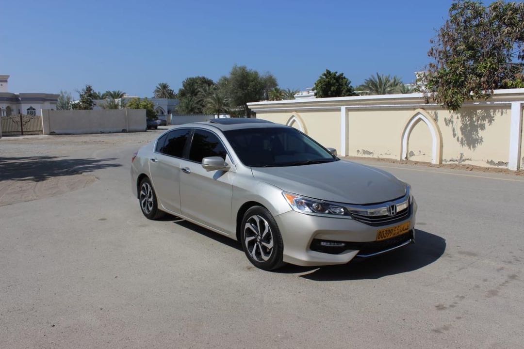 Car Image 2017 HONDA ACCORD EXL