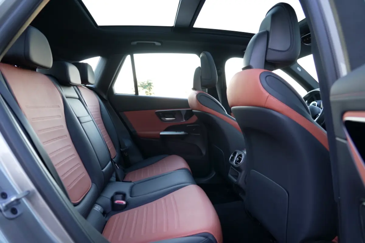 Car Image 2023 MERCEDES GLC CLASS 
