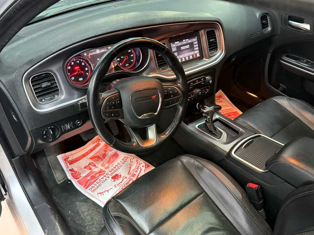 Car Image 2020 DODGE CHARGER SXT