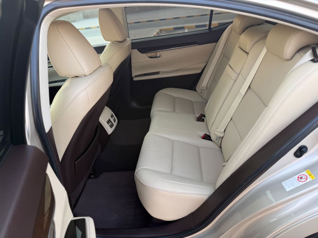 Car Image 2018 LEXUS ES 350