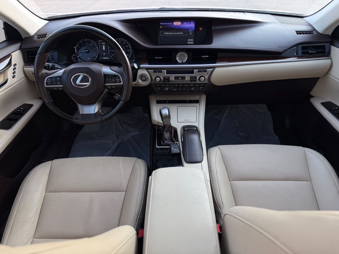 Car Image 2018 LEXUS ES 350
