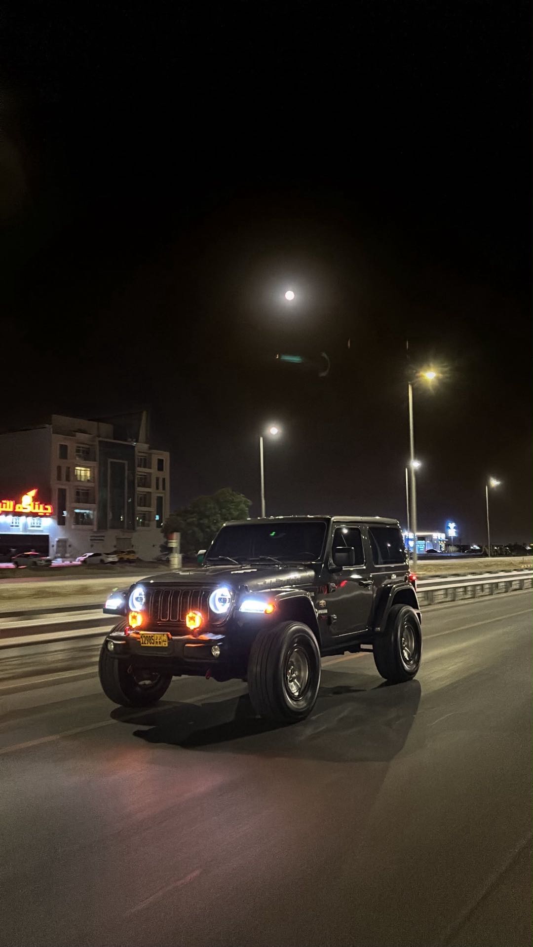 Car Image 2018 JEEP WRANGLER Sport