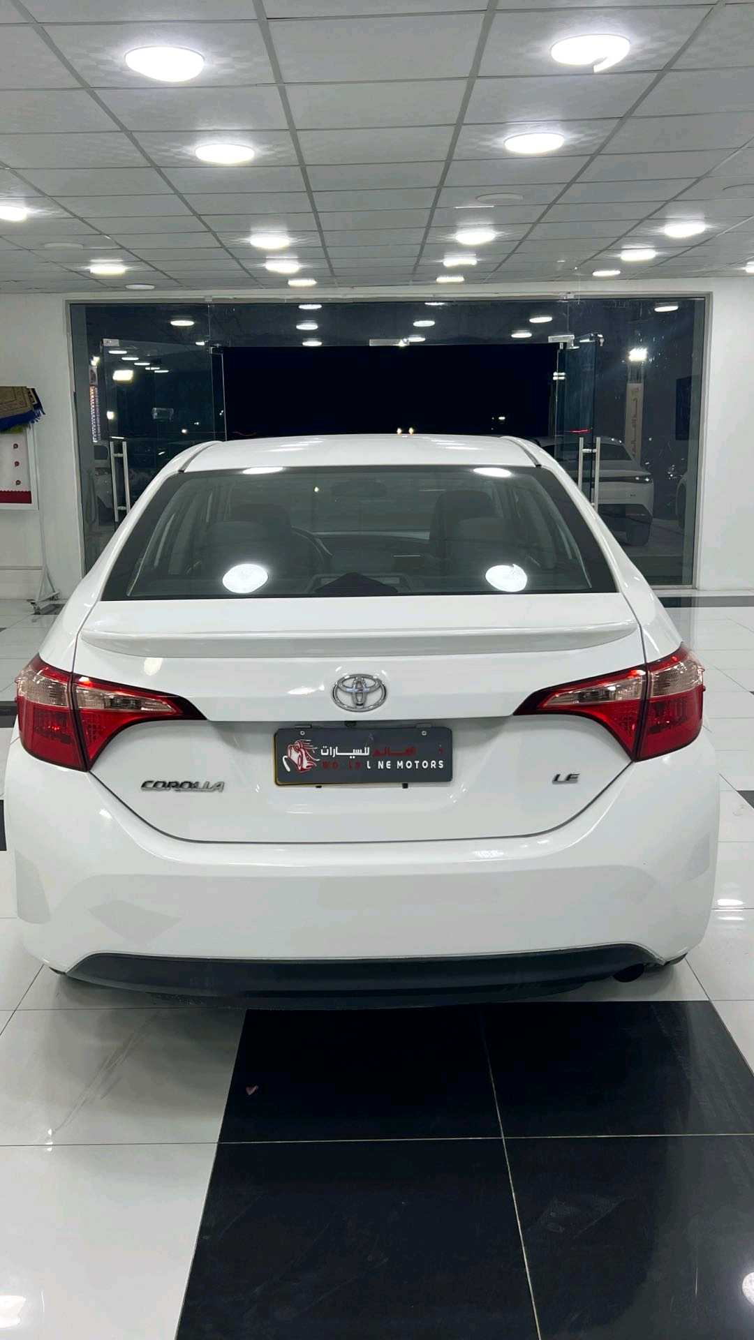 Car Image 2018 TOYOTA COROLLA LE
