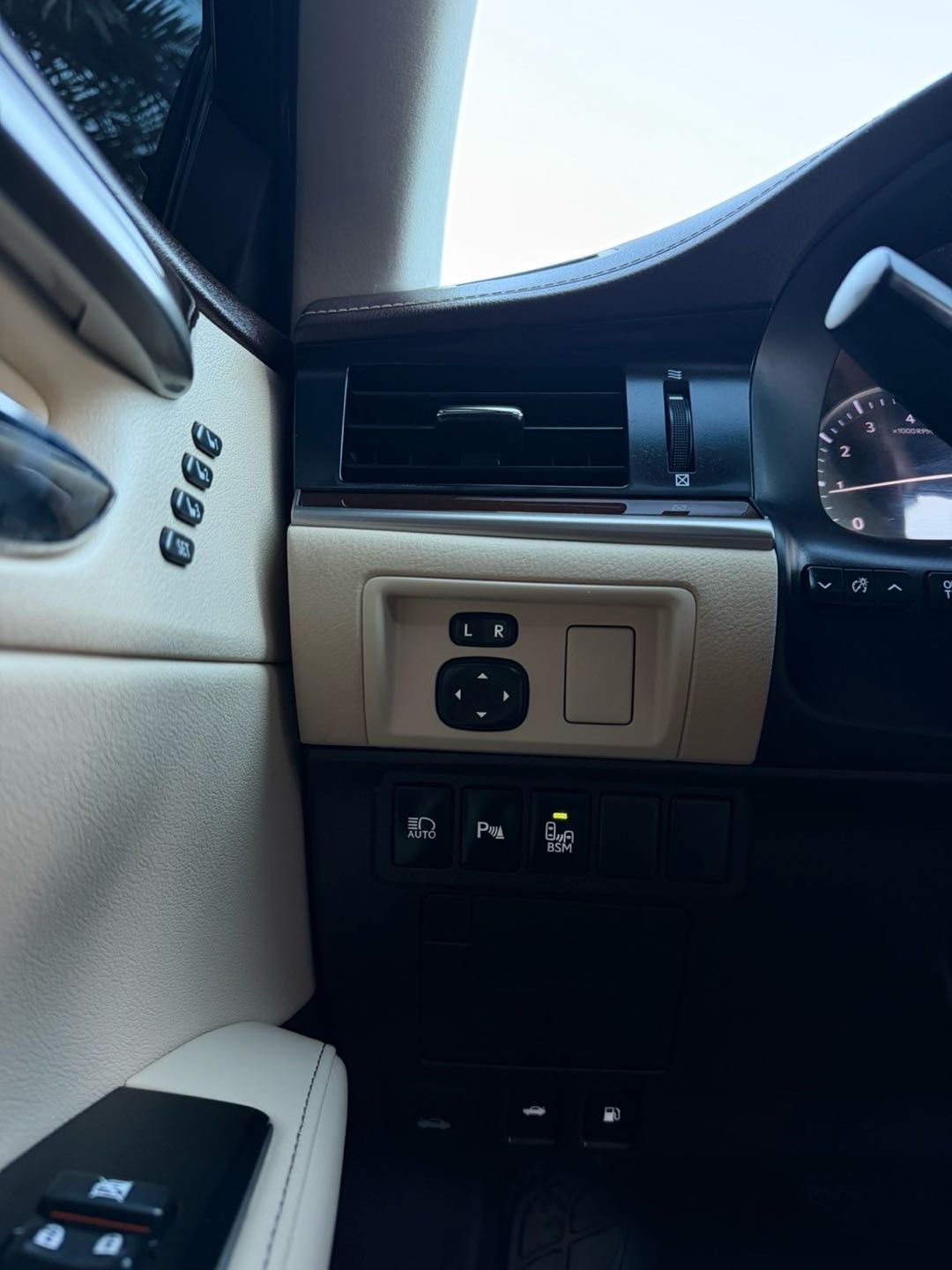 Car Image 2018 LEXUS ES 350