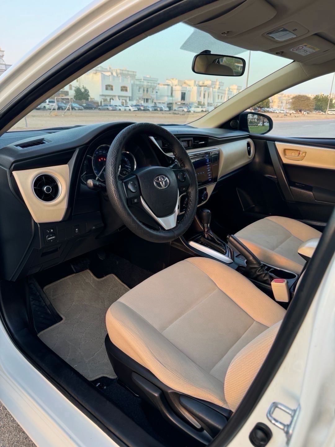 Car Image 2018 TOYOTA COROLLA XLI