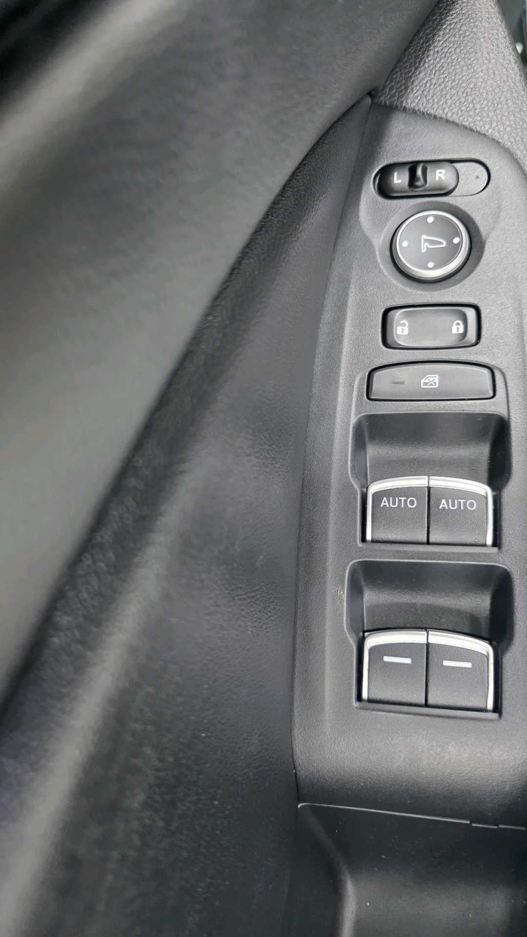 Car Image 2019 HONDA ACCORD EX