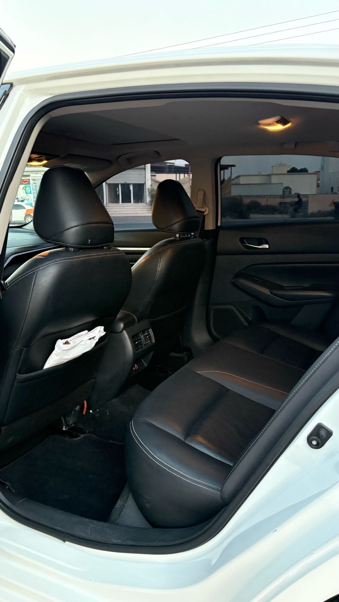 Car Image 2019 NISSAN ALTIMA SL