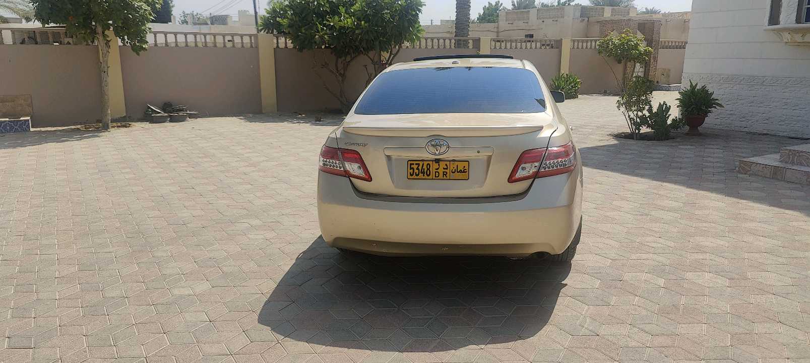 Car Image 2011 TOYOTA CAMRY LE