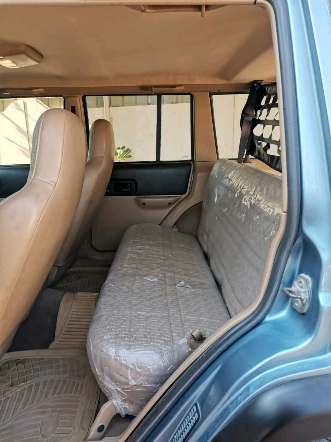 Car Image 1999 JEEP CHEROKEE 