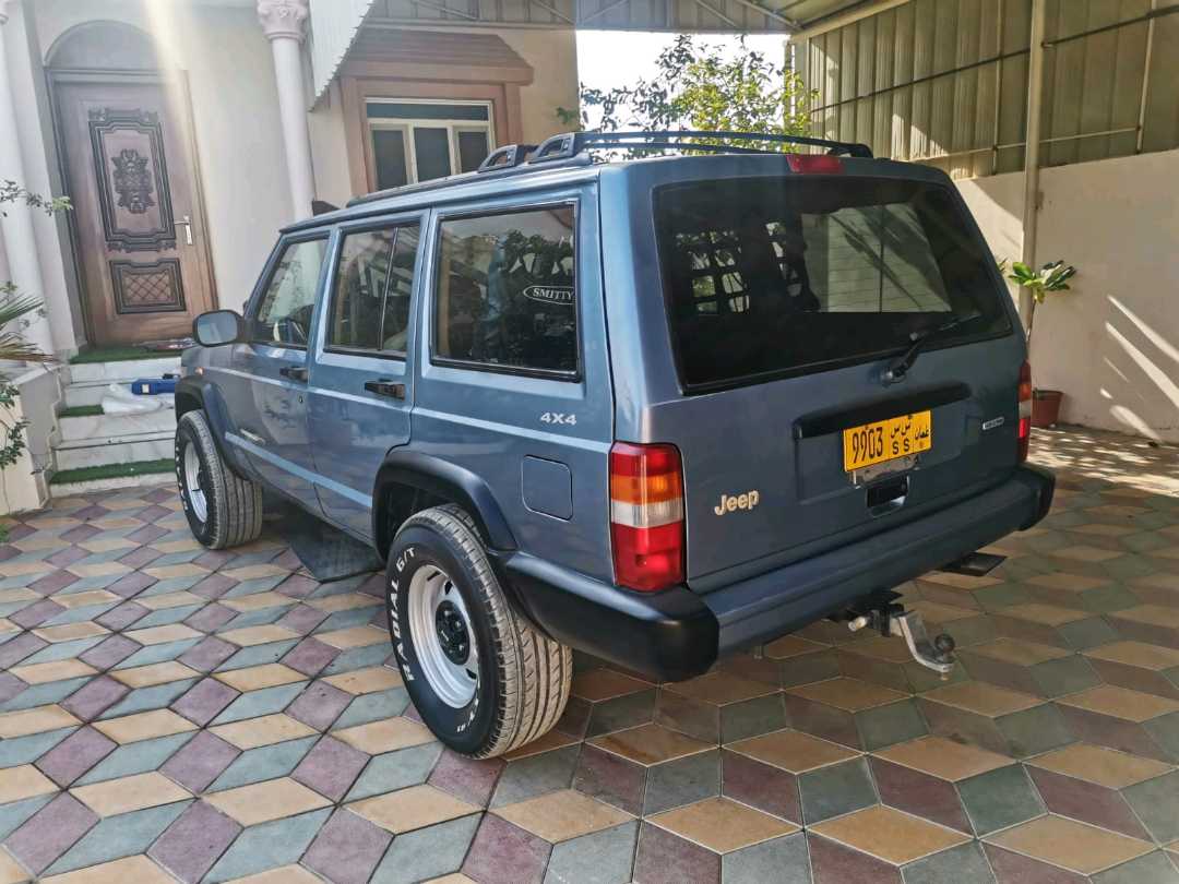 Car Image 1999 JEEP CHEROKEE 