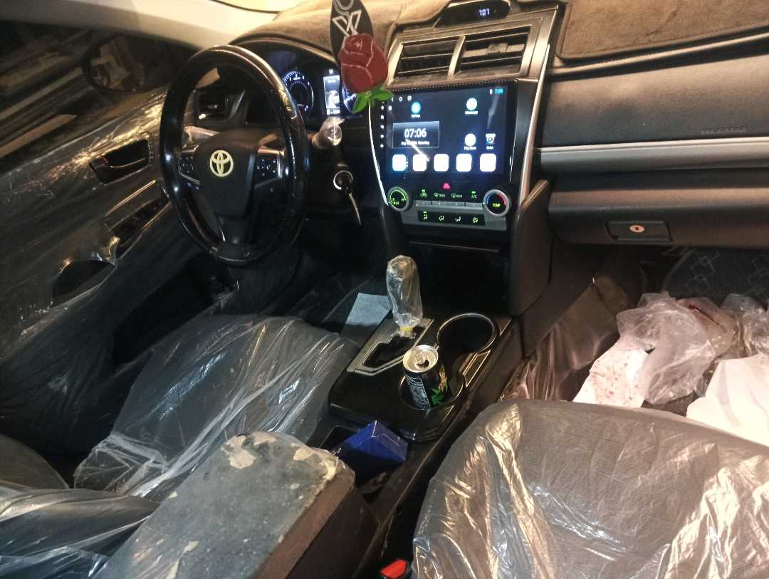 Car Image 2014 TOYOTA CAMRY GL