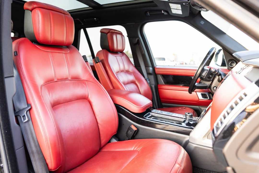 Car Image 2021 LAND ROVER VOGUE 
