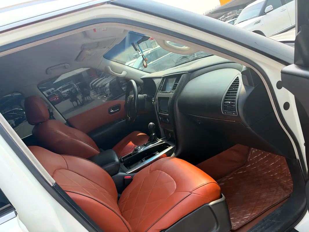 Car Image 2014 NISSAN PATROL Platinum