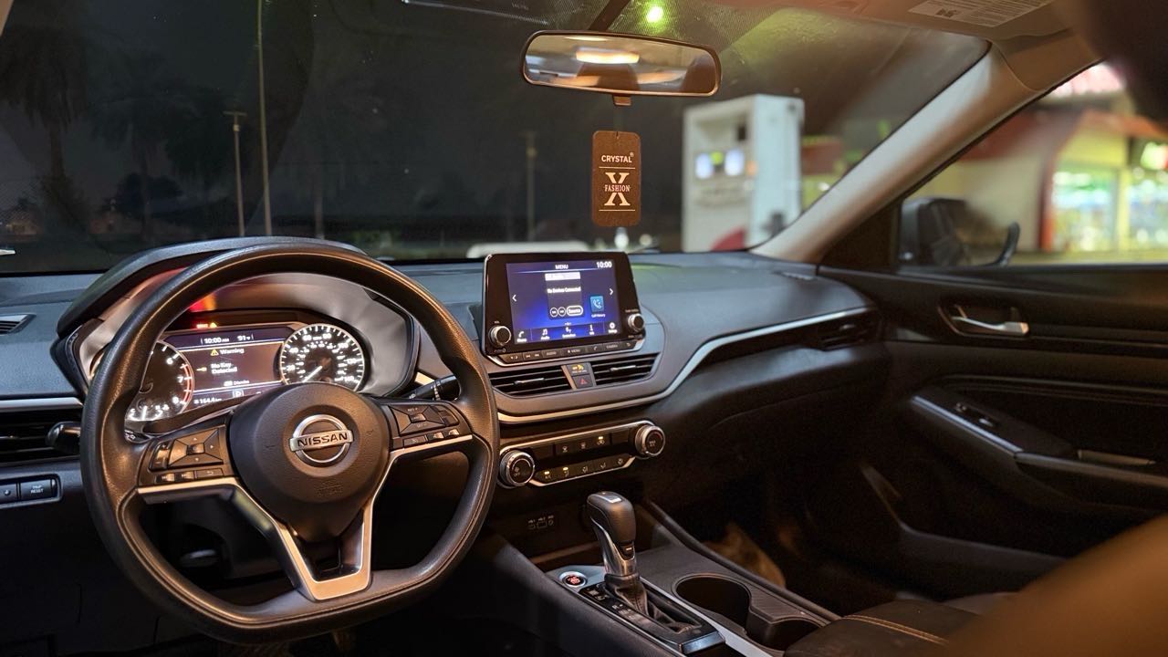 Car Image 2019 NISSAN ALTIMA S