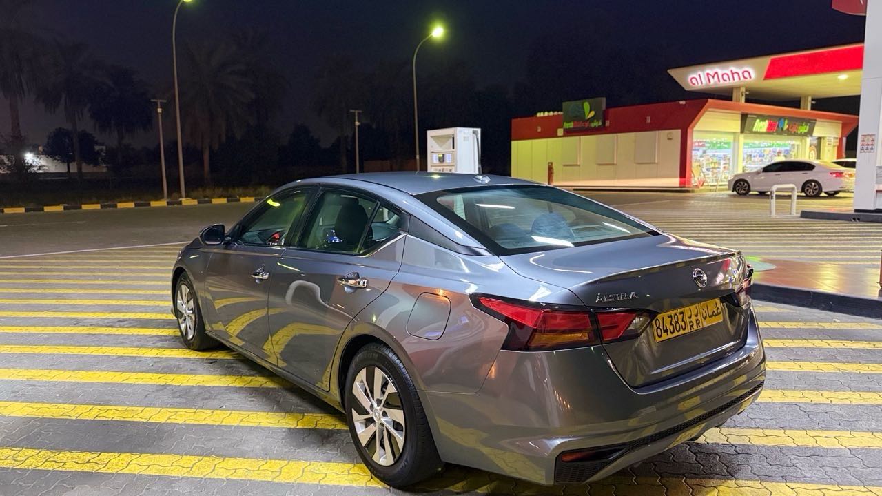 Car Image 2019 NISSAN ALTIMA S