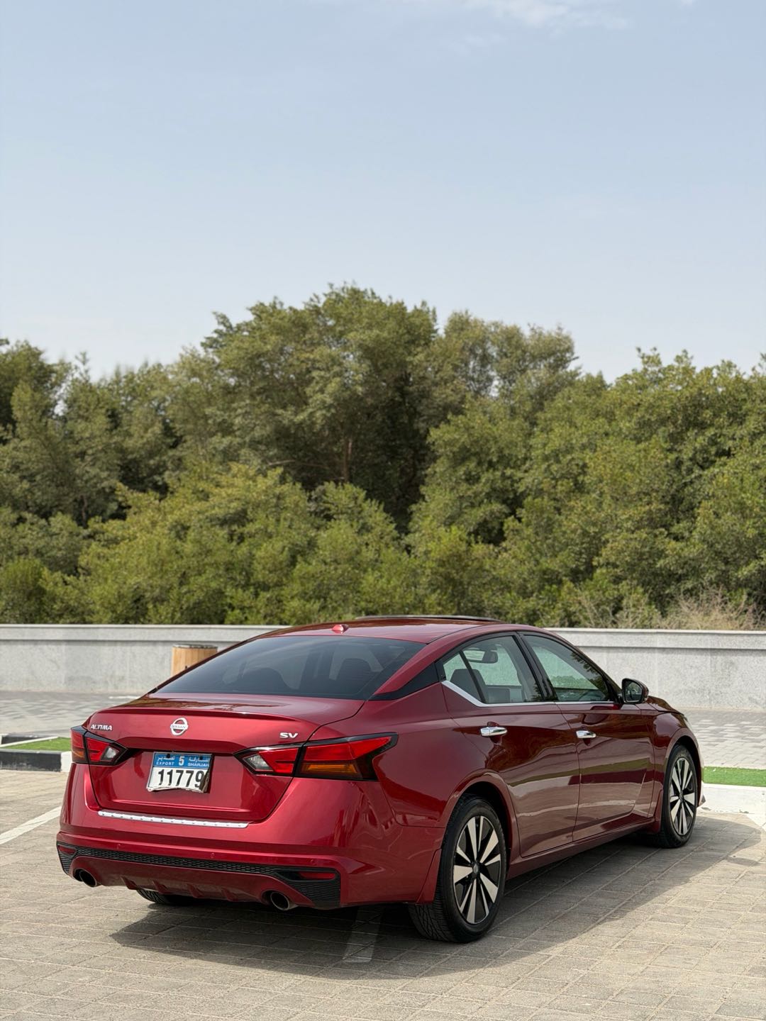 Car Image 2019 NISSAN ALTIMA SV