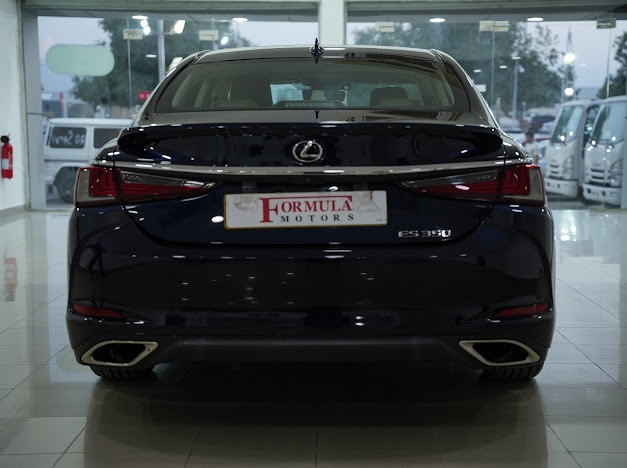 Car Image 2019 LEXUS ES 350