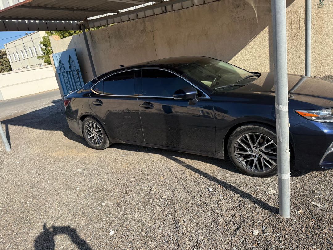 Car Image 2017 LEXUS ES 350