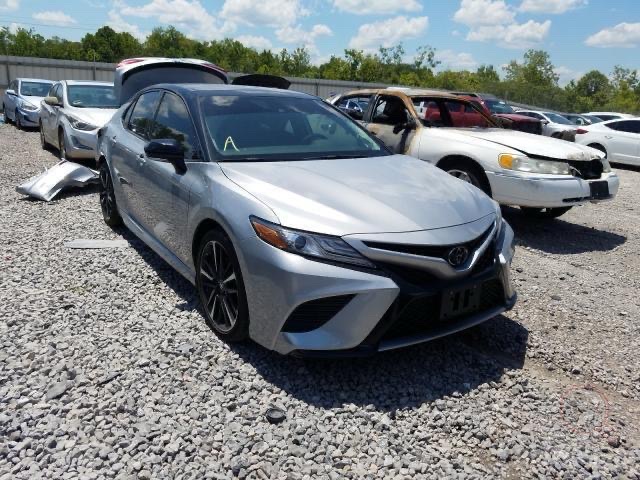 Car Image 2019 TOYOTA CAMRY XSE
