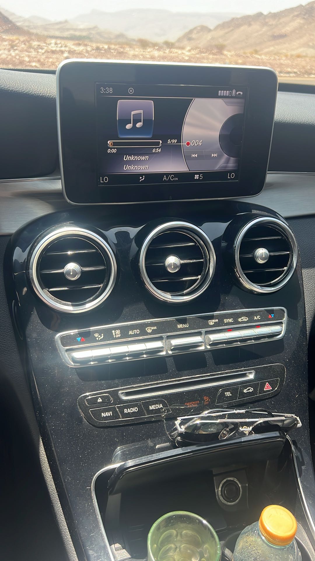 Car Image 2018 MERCEDES C Class 300