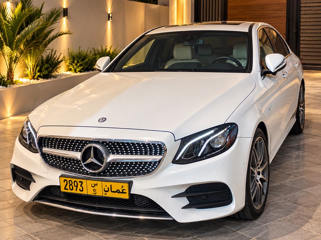 Car Image 2017 MERCEDES E Class 300