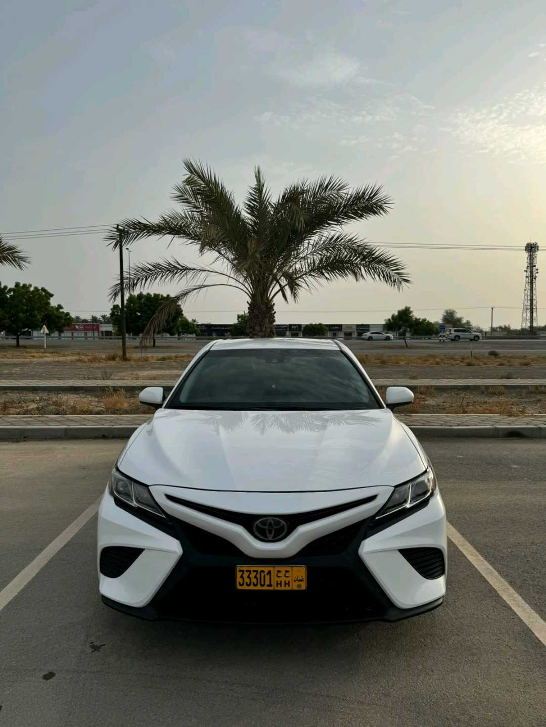 Car Image 2018 TOYOTA CAMRY SE