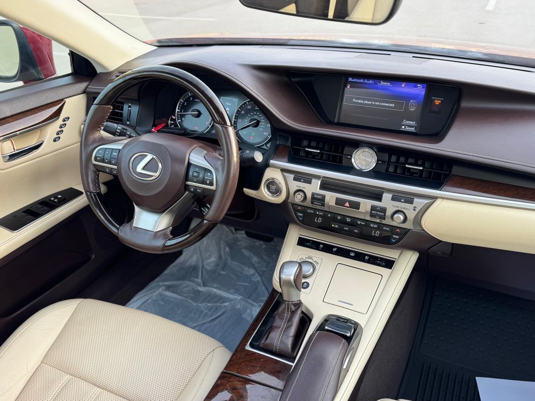 Car Image 2018 LEXUS ES 350