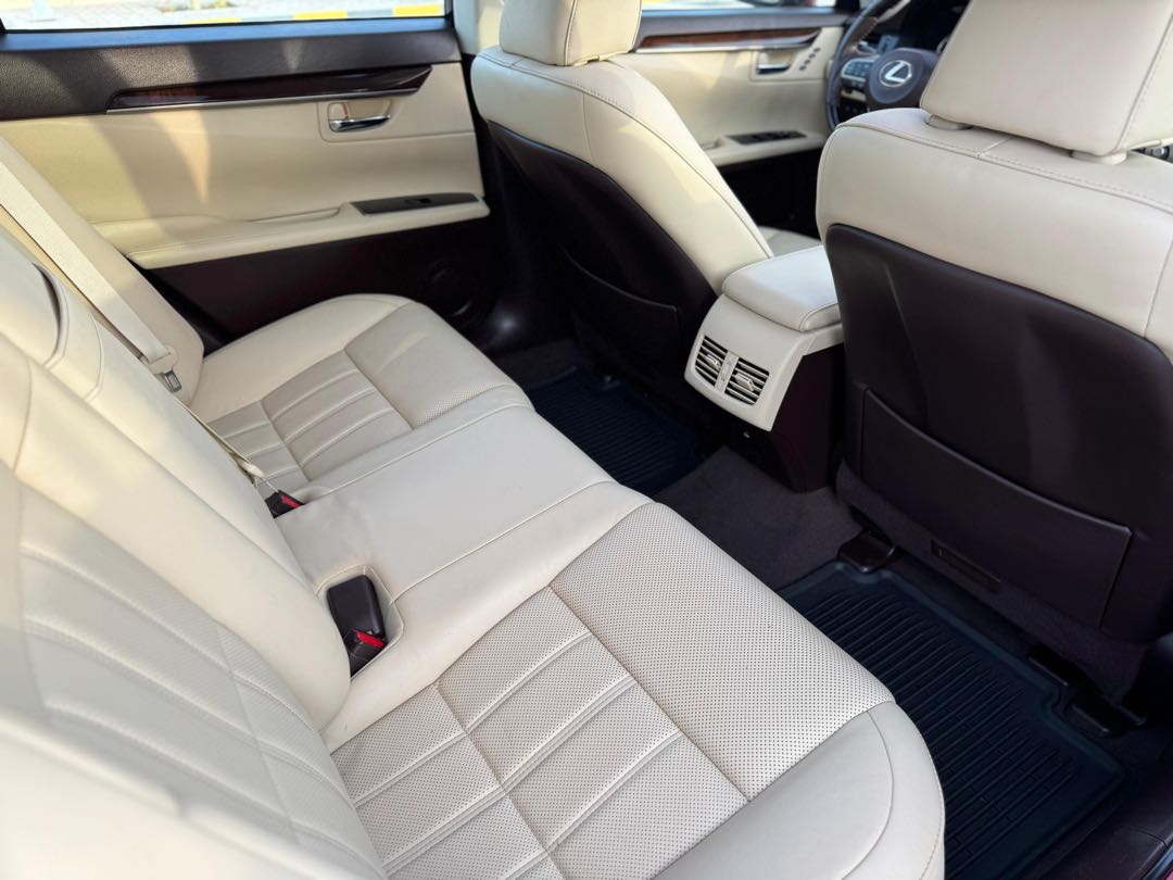 Car Image 2018 LEXUS ES 350