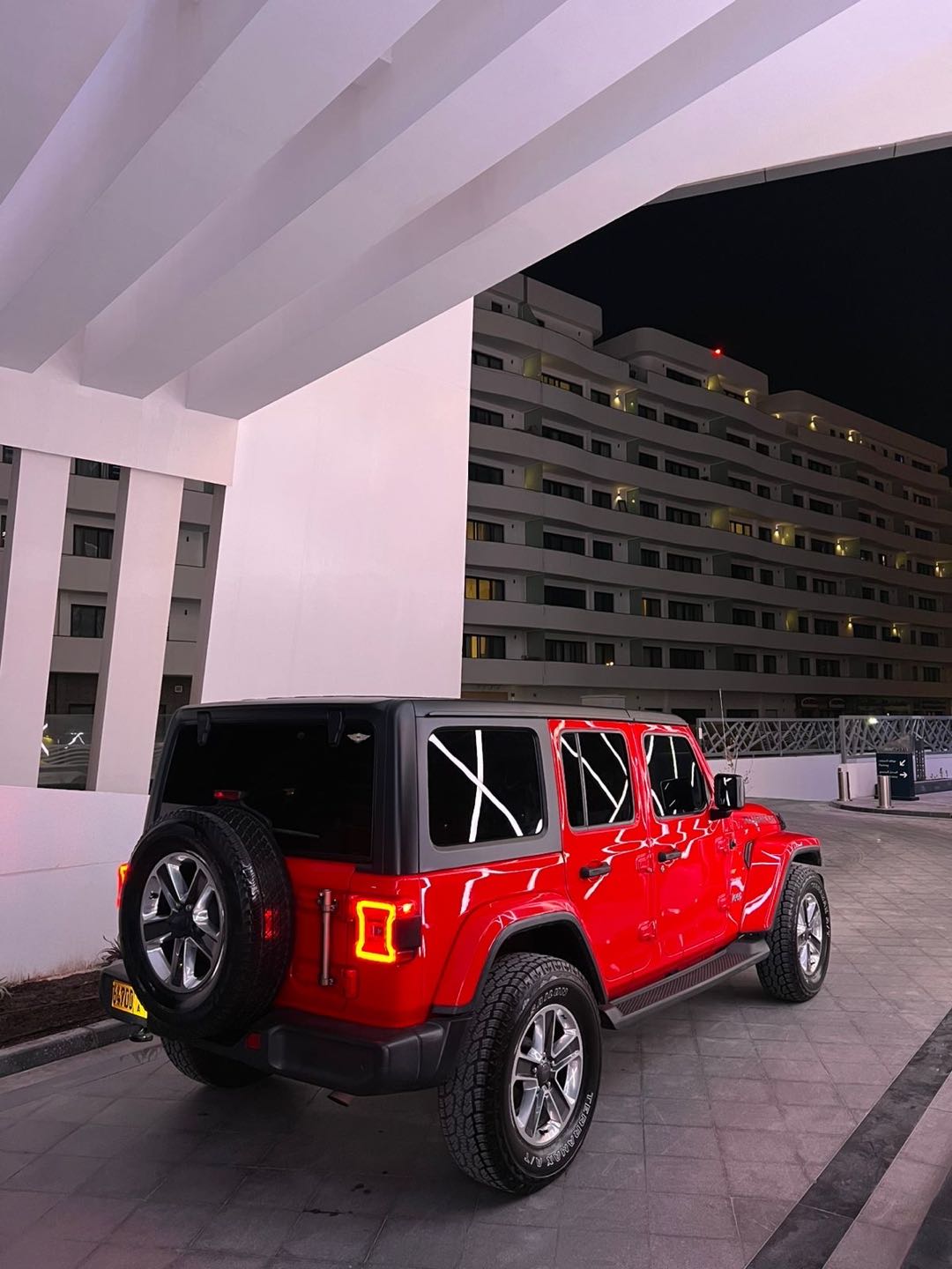 Car Image 2018 JEEP WRANGLER SAHARA