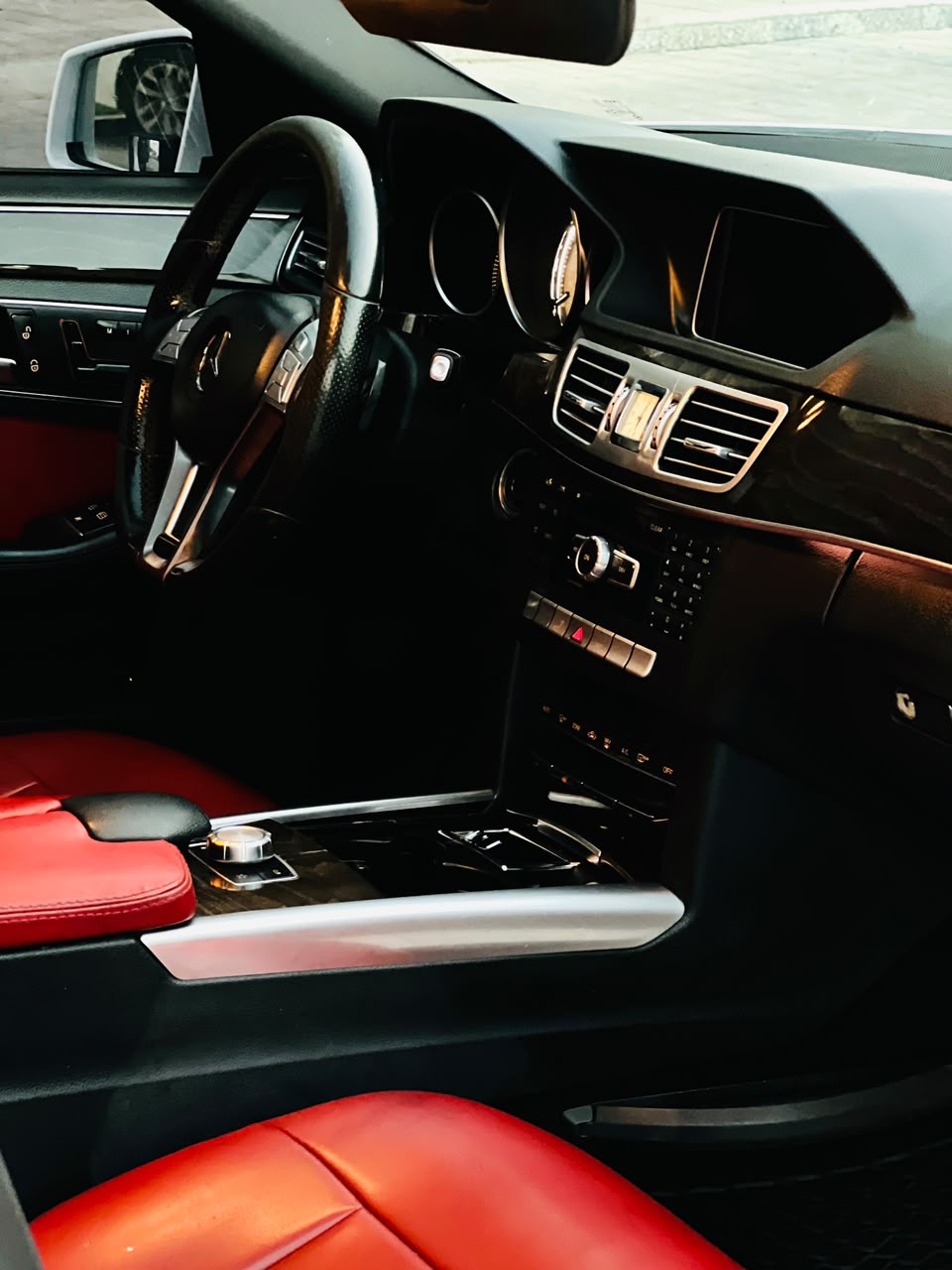 Car Image 2014 MERCEDES E Class 350