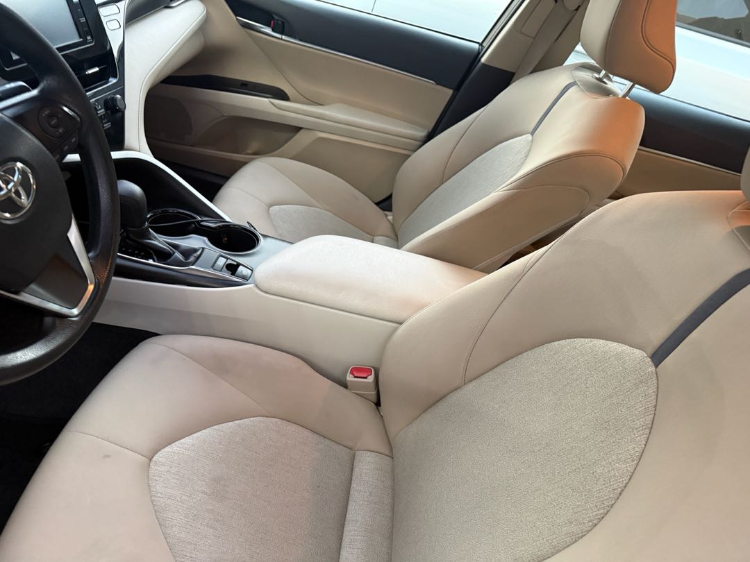 Car Image 2022 TOYOTA CAMRY LE