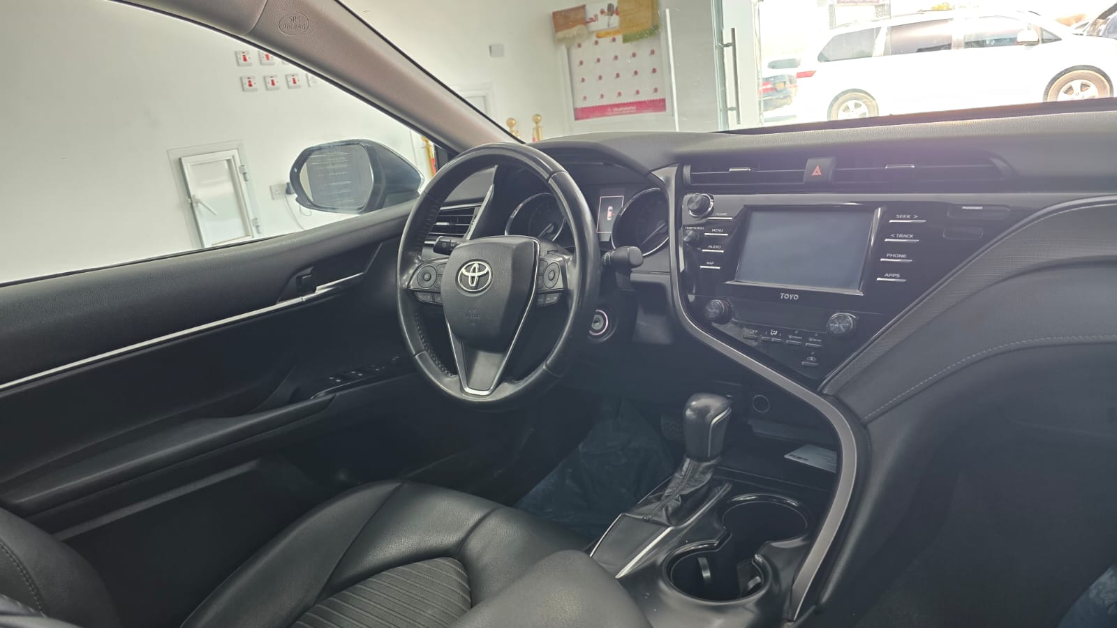 Car Image 2020 TOYOTA CAMRY SE