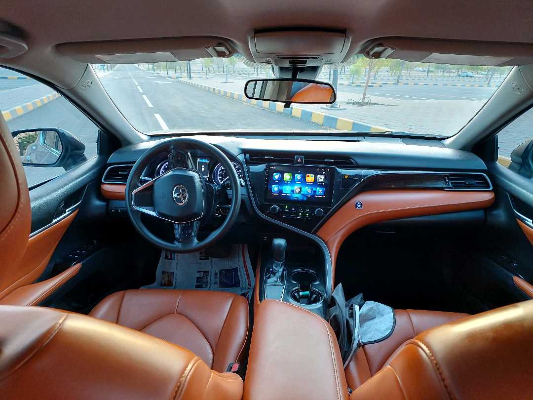 Car Image 2019 TOYOTA CAMRY LE