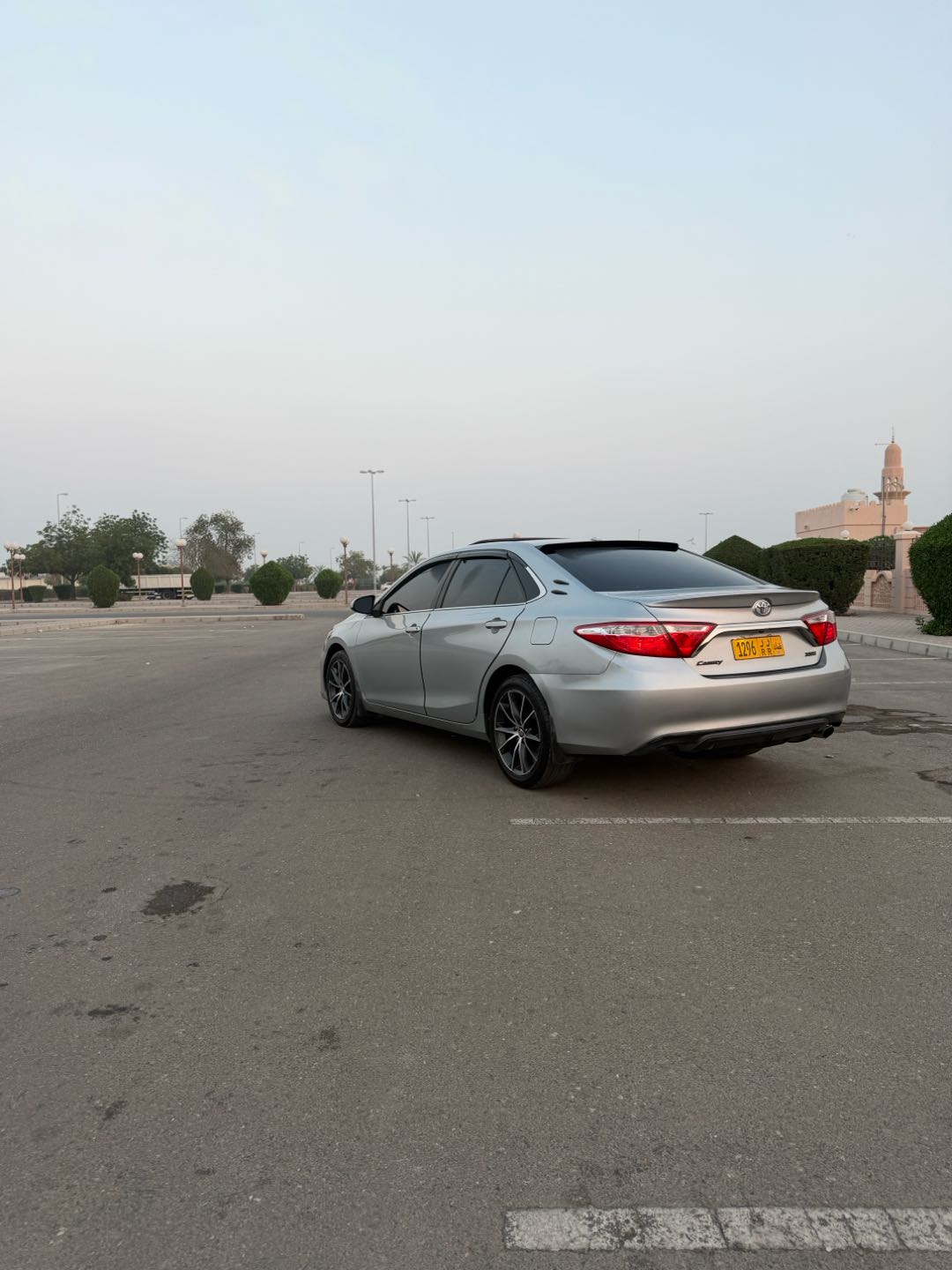 Car Image 2017 TOYOTA CAMRY XSE