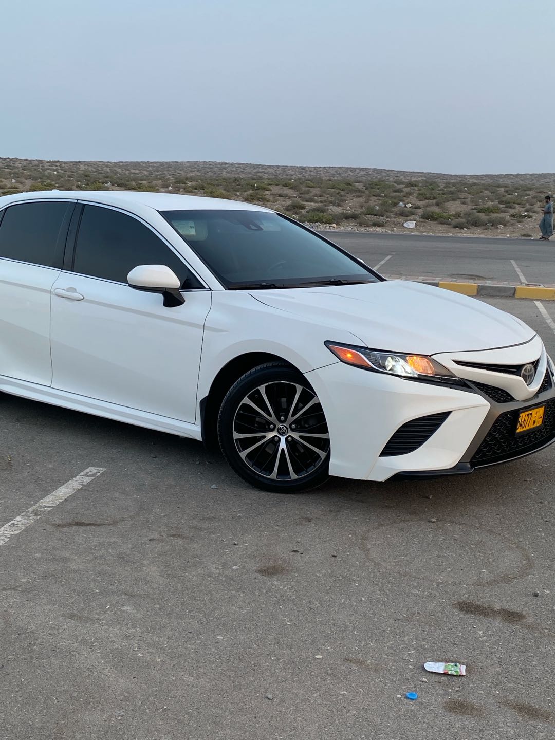 Car Image 2018 TOYOTA CAMRY SE