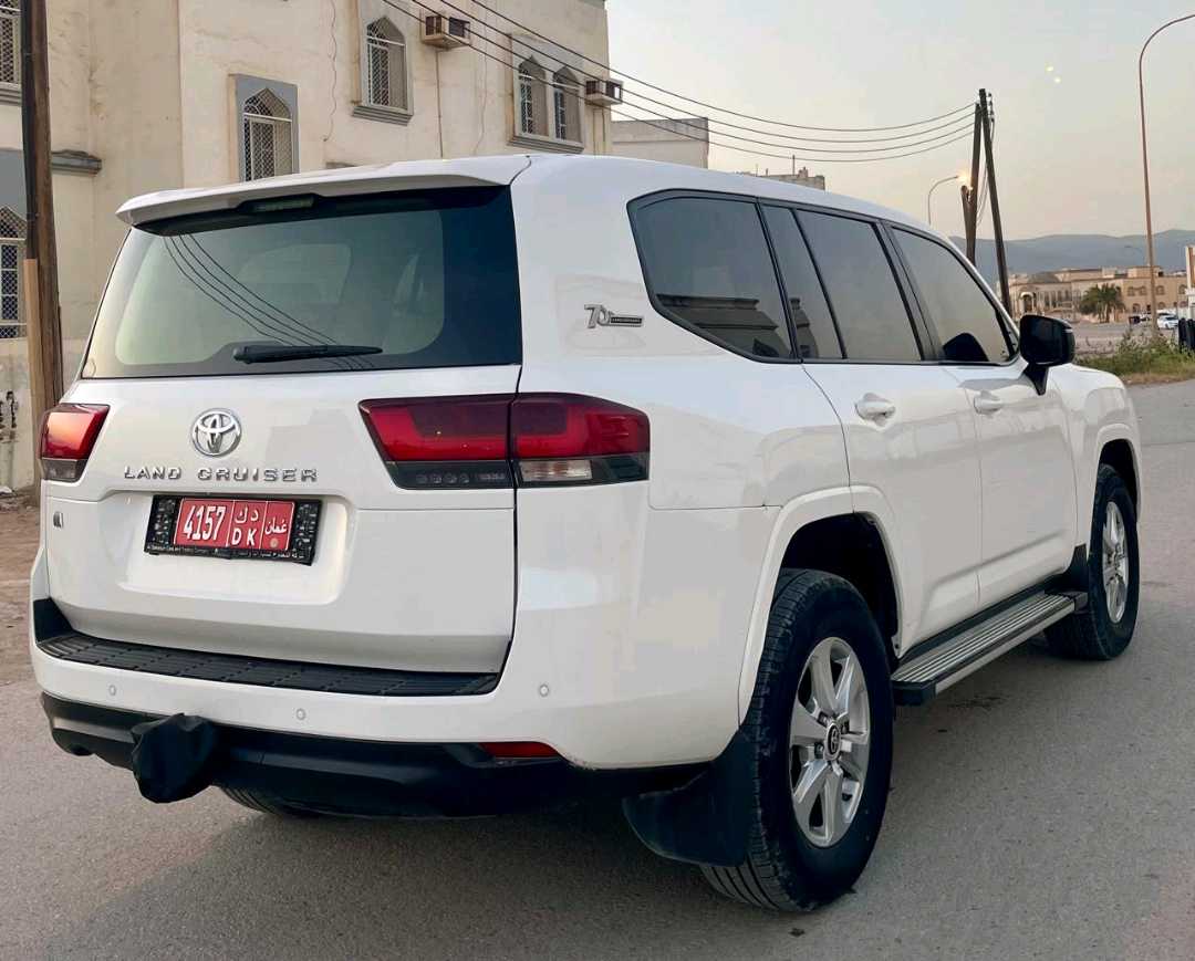 Car Image 2022 TOYOTA LAND CRUISER GX