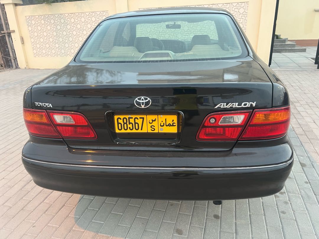 Car Image 1997 TOYOTA AVALON 