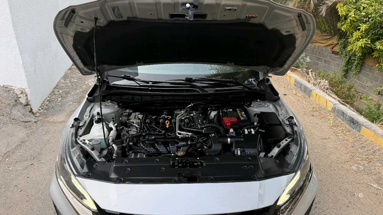 Car Image 2023 NISSAN ALTIMA SR