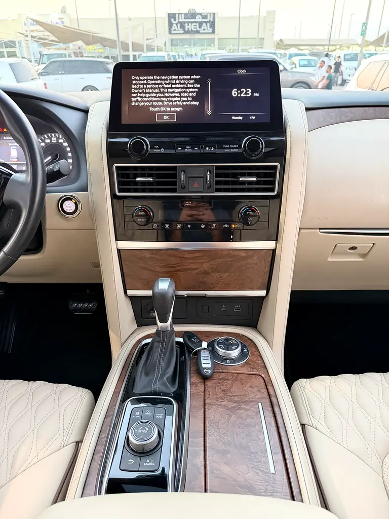 Car Image 2022 NISSAN PATROL Platinum