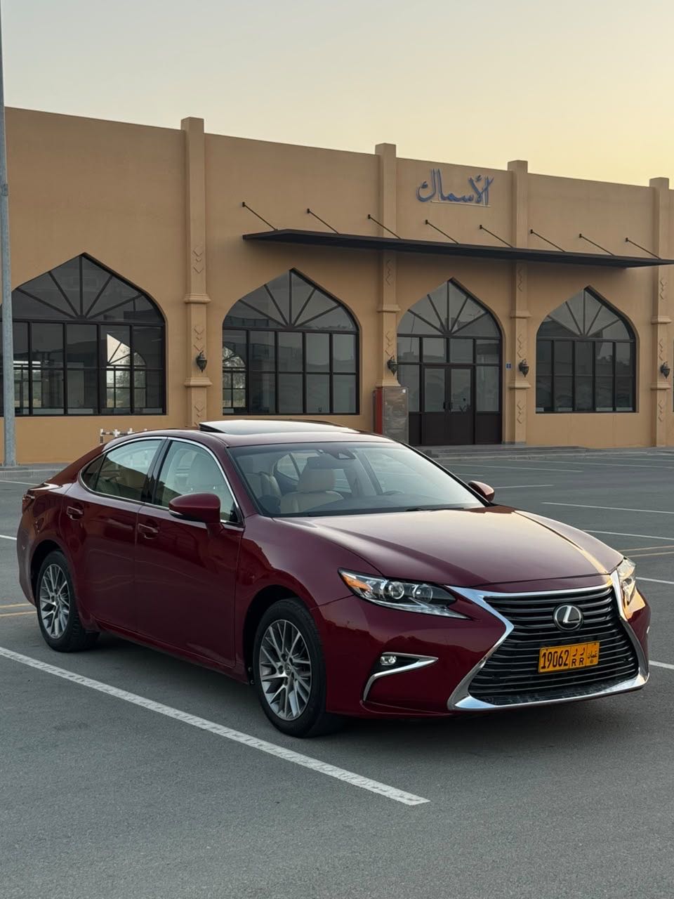 Car Image 2018 LEXUS ES 350