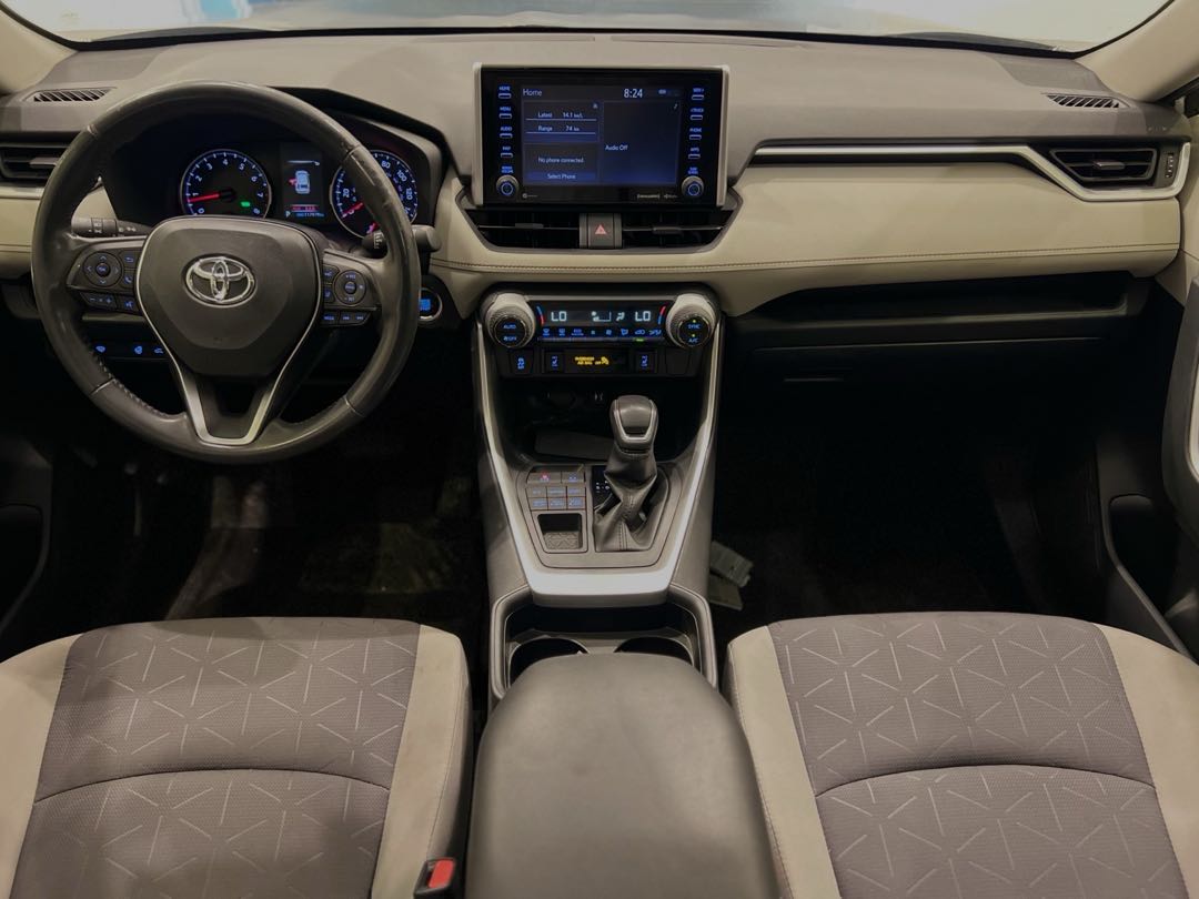 Car Image 2019 TOYOTA RAV4 XLE