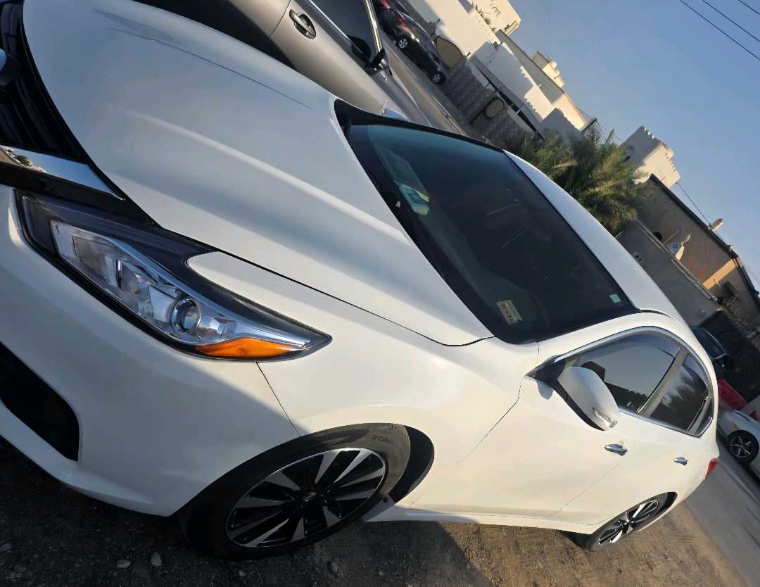Car Image 2017 NISSAN ALTIMA S