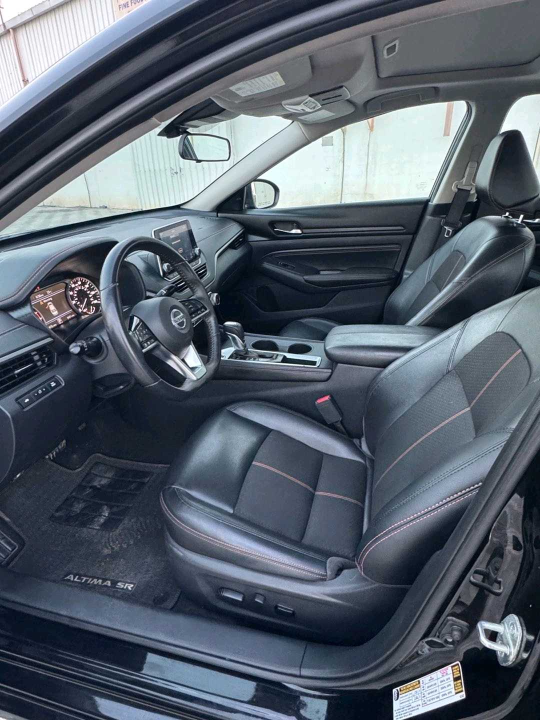 Car Image 2020 NISSAN ALTIMA SR