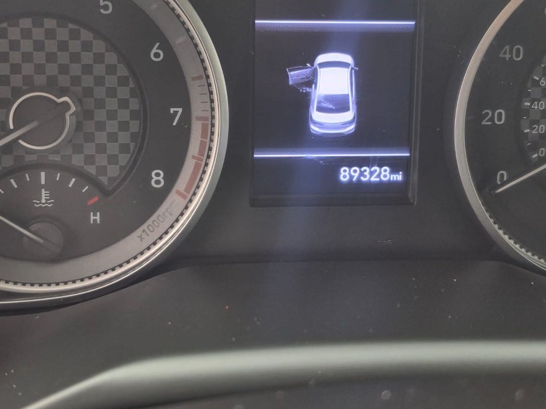 Car Image 2019 HYUNDAI ELANTRA SEL